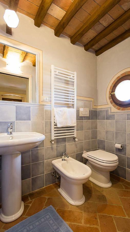 Borgo Pie' Di Gamboi Villa Chianni Exterior foto